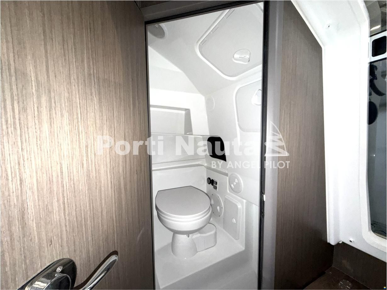 Beneteau Flyer 8 SUNdeck V2