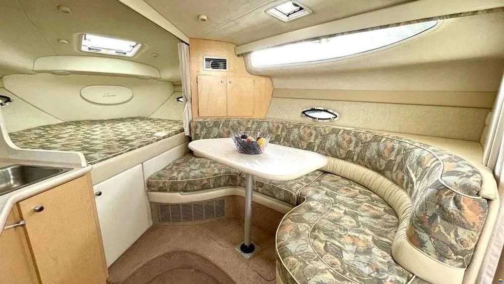 Bayliner 3055