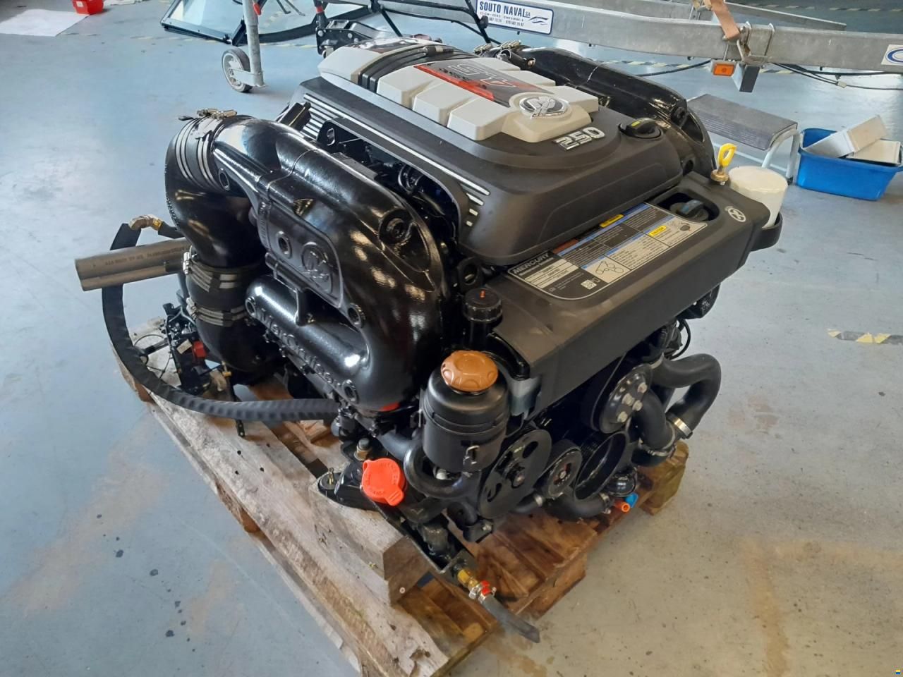 MerCruiser V6 4.5l 250 CV