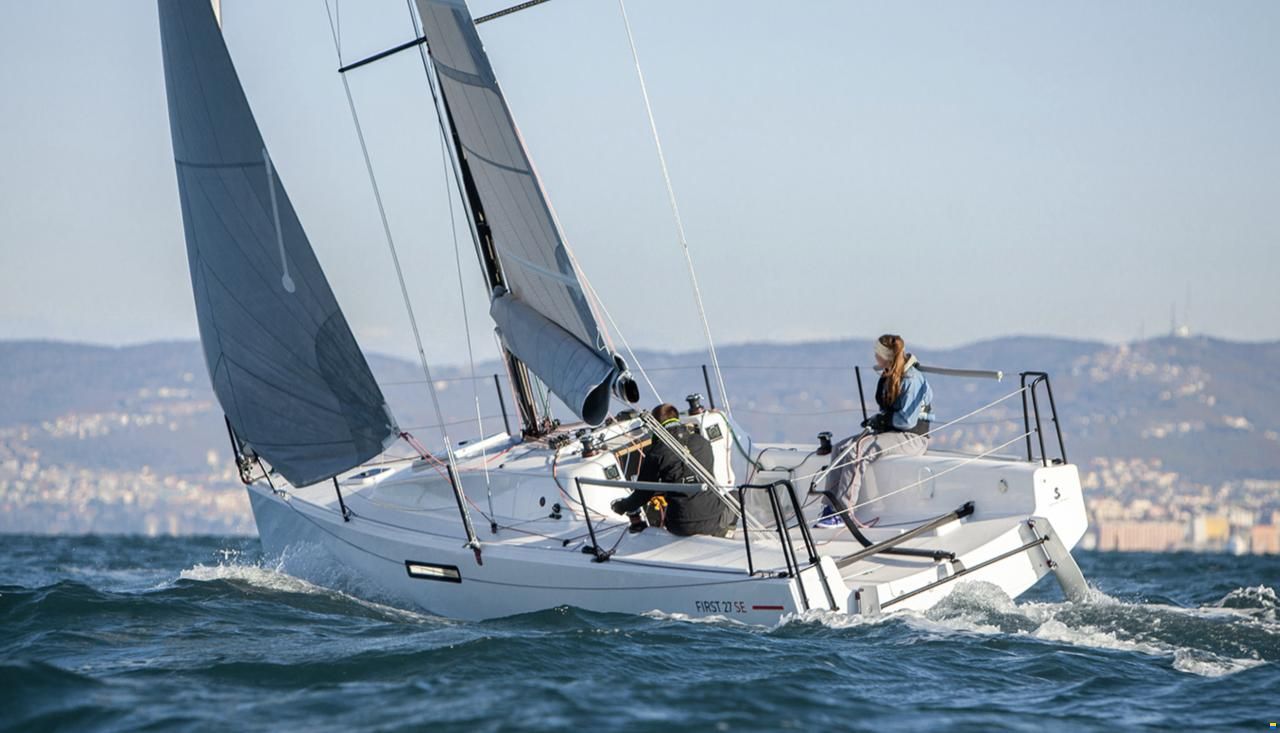 Beneteau First 27