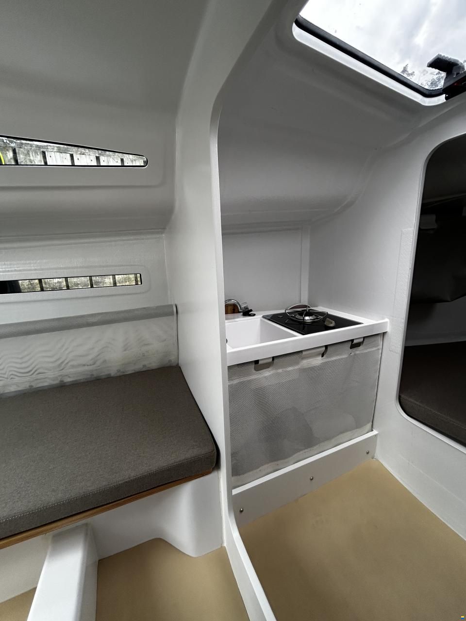 Beneteau First 27