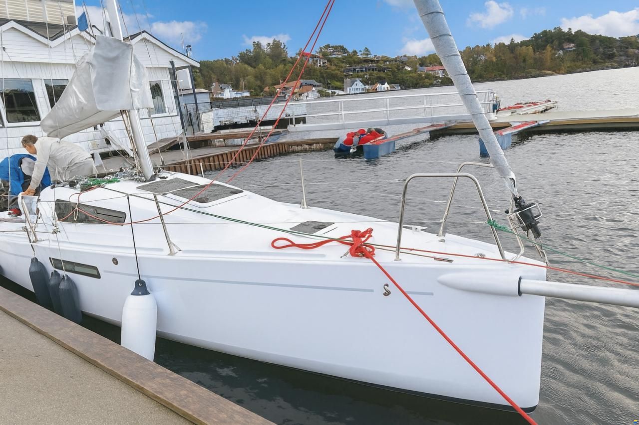 Beneteau First 27