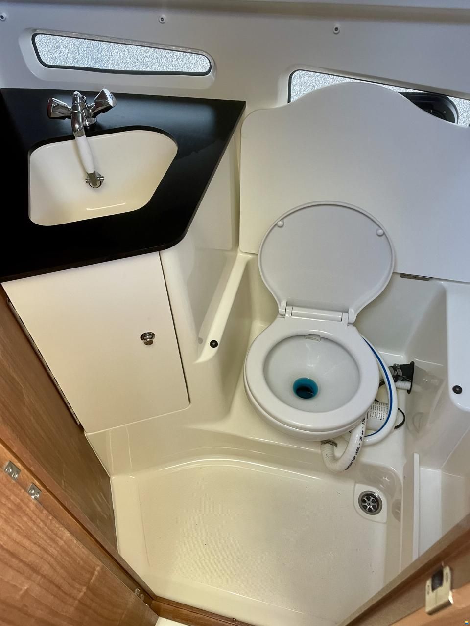 Quicksilver Activ 855