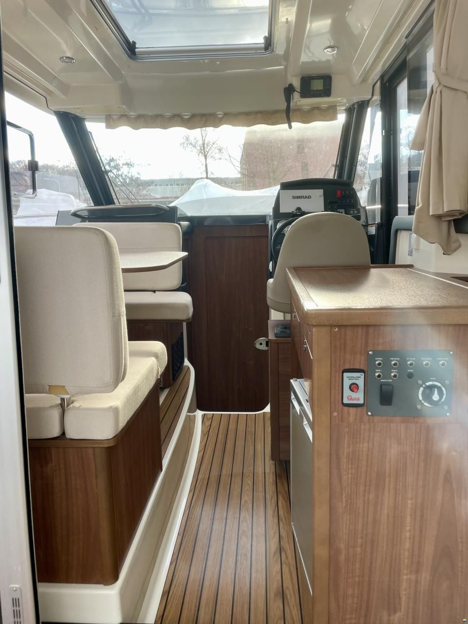 Quicksilver Activ 855