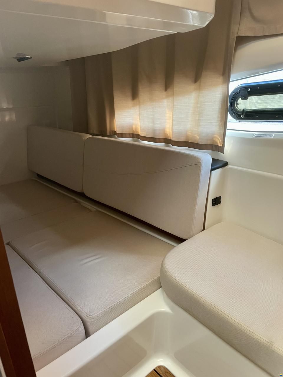 Quicksilver Activ 855