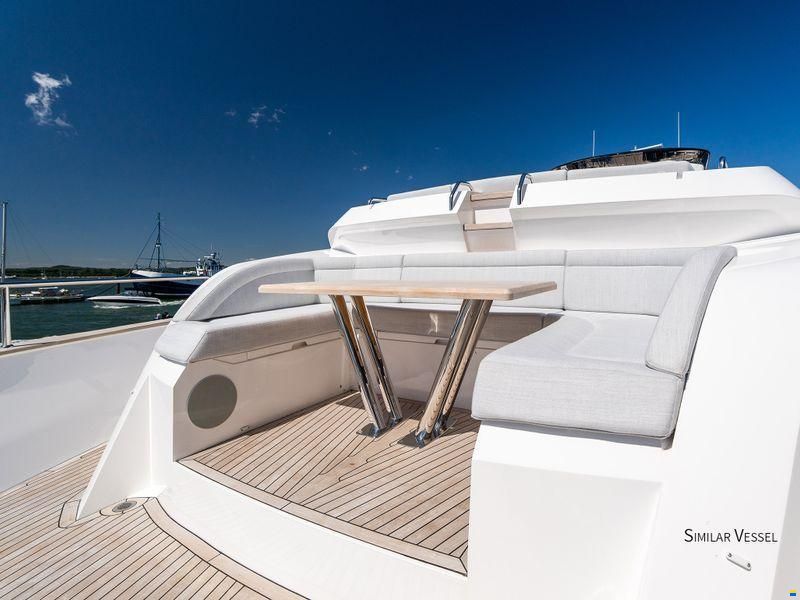 Sunseeker 95 Yacht
