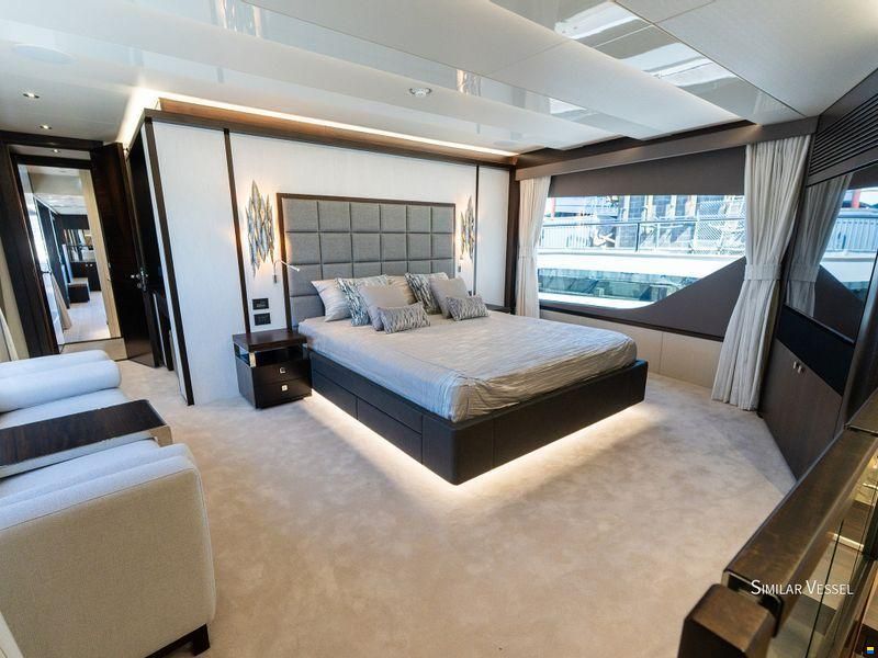Sunseeker 95 Yacht