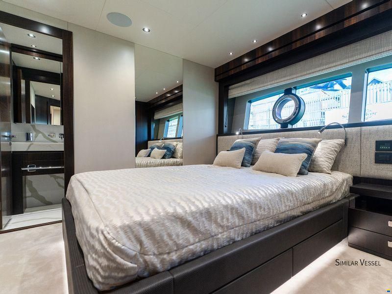 Sunseeker 95 Yacht