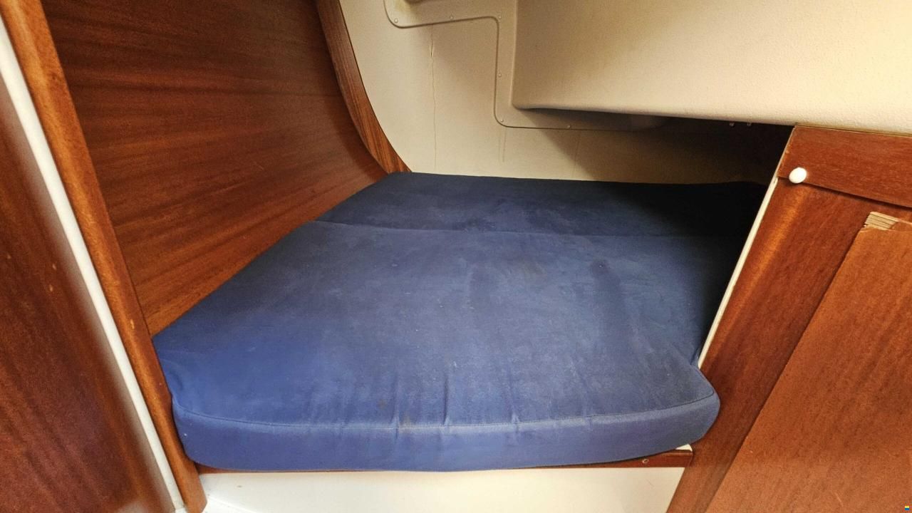Hanse 300