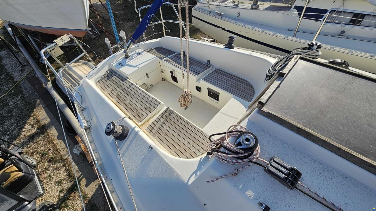 Hanse 300