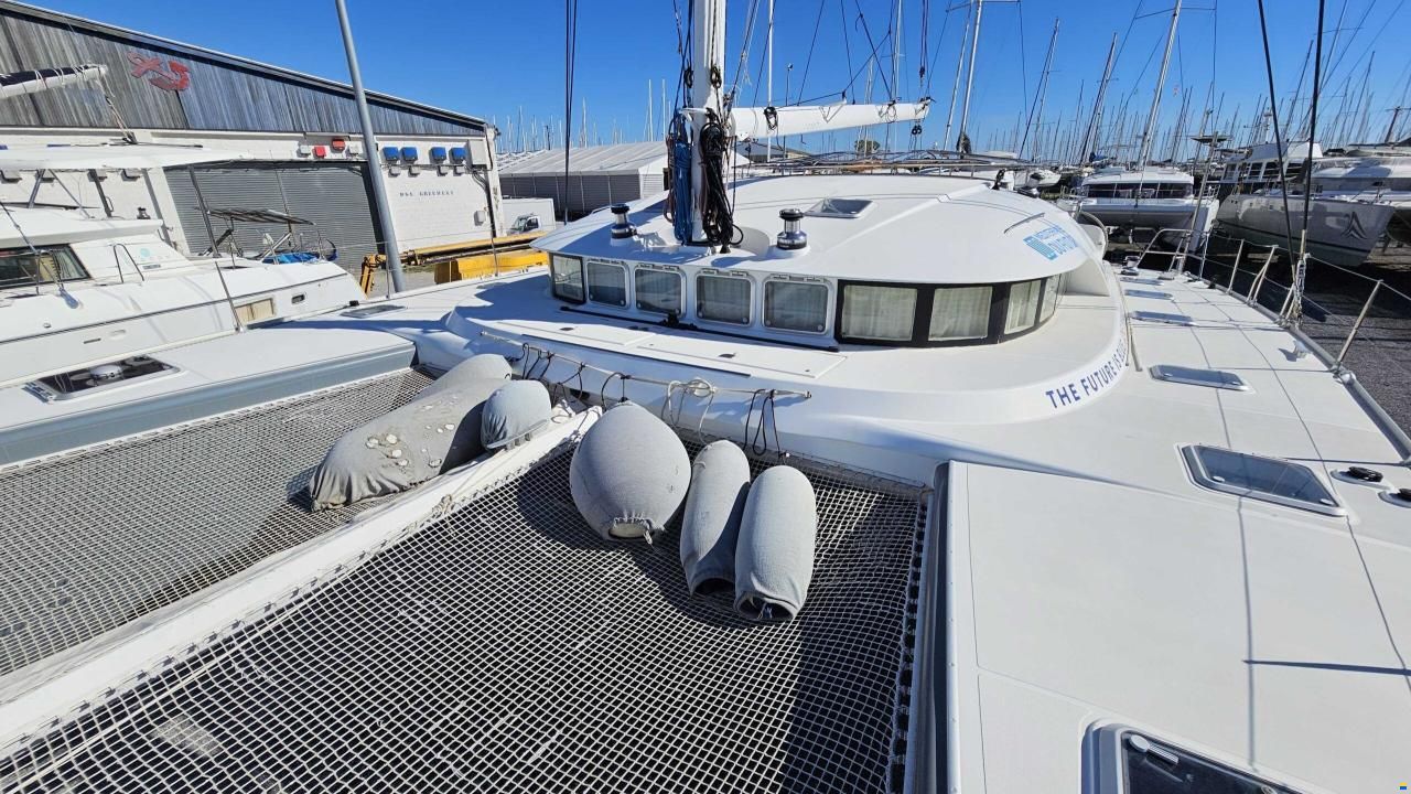 Lagoon 570