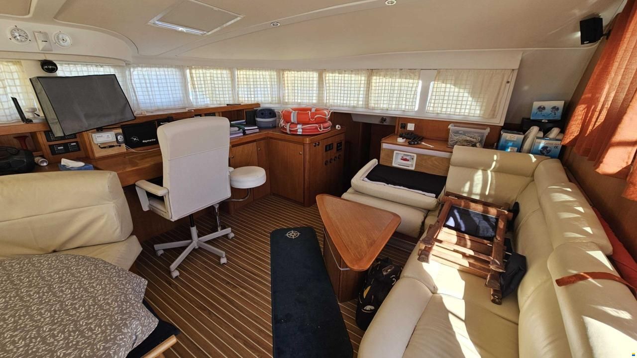 Lagoon 570