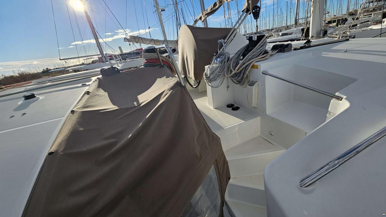 Lagoon 450 F