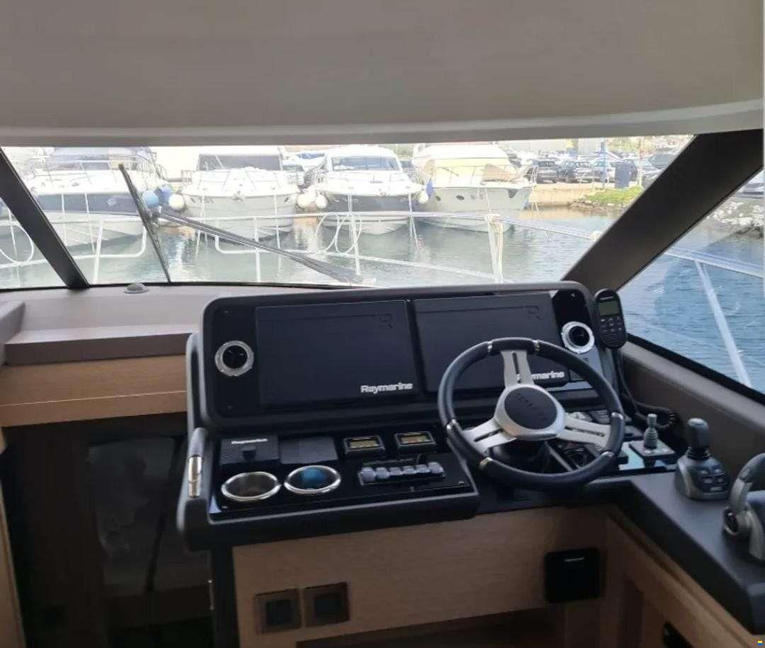 Prestige 460