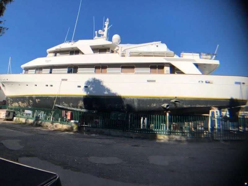 Camper & Nicholsons 40 Mt