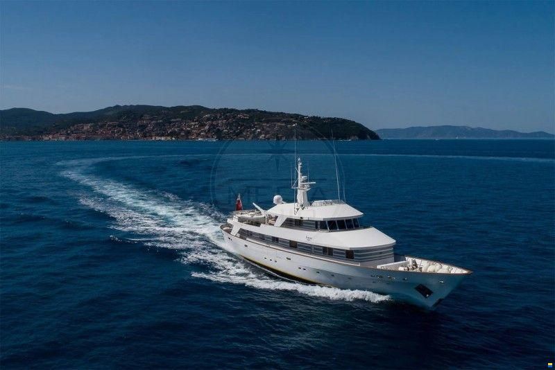 Camper & Nicholsons 40 Mt