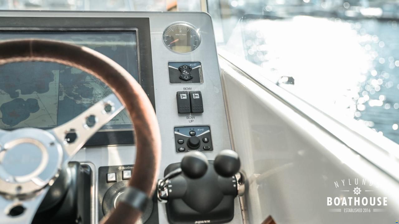 Delta Powerboats 40 WA