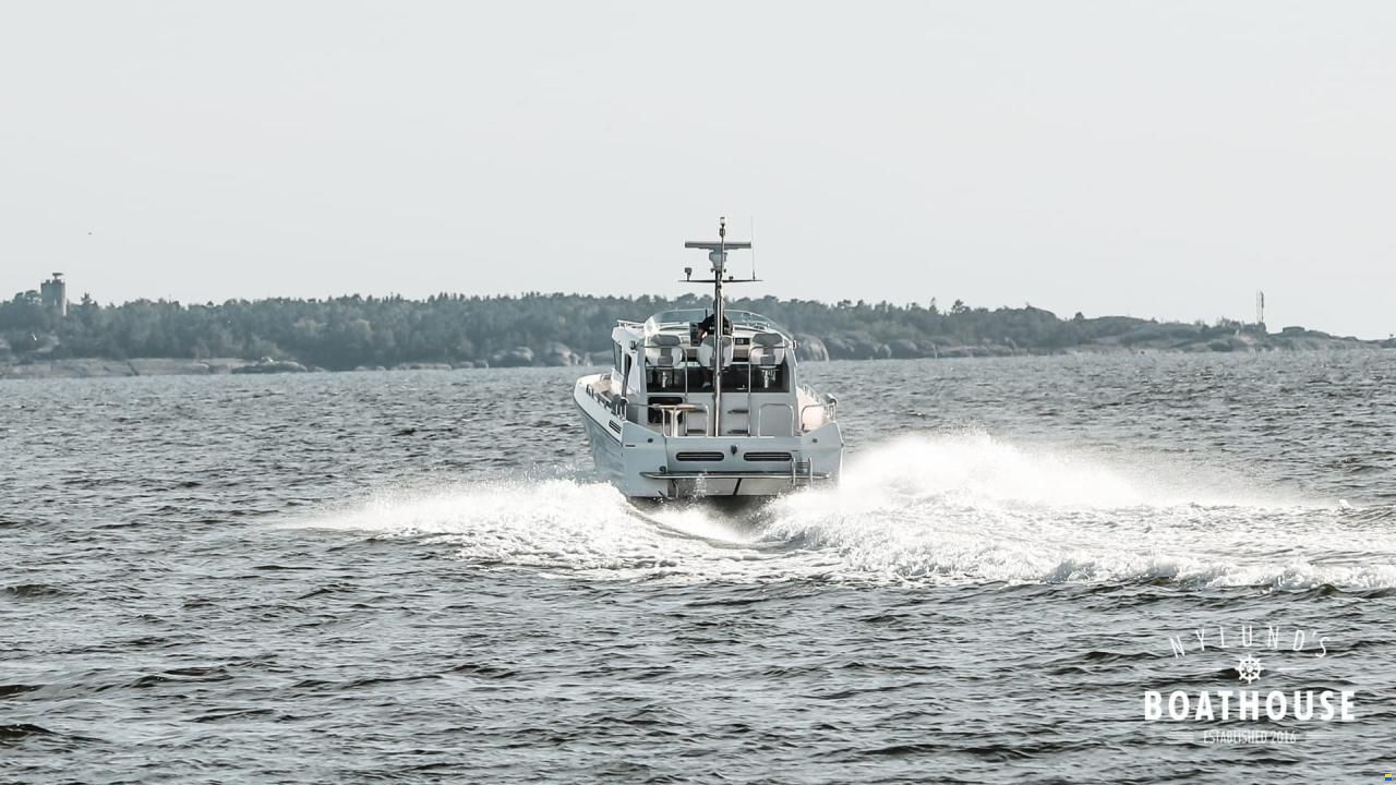 Delta Powerboats 40 WA