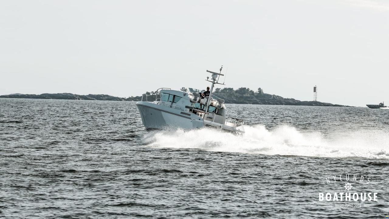 Delta Powerboats 40 WA