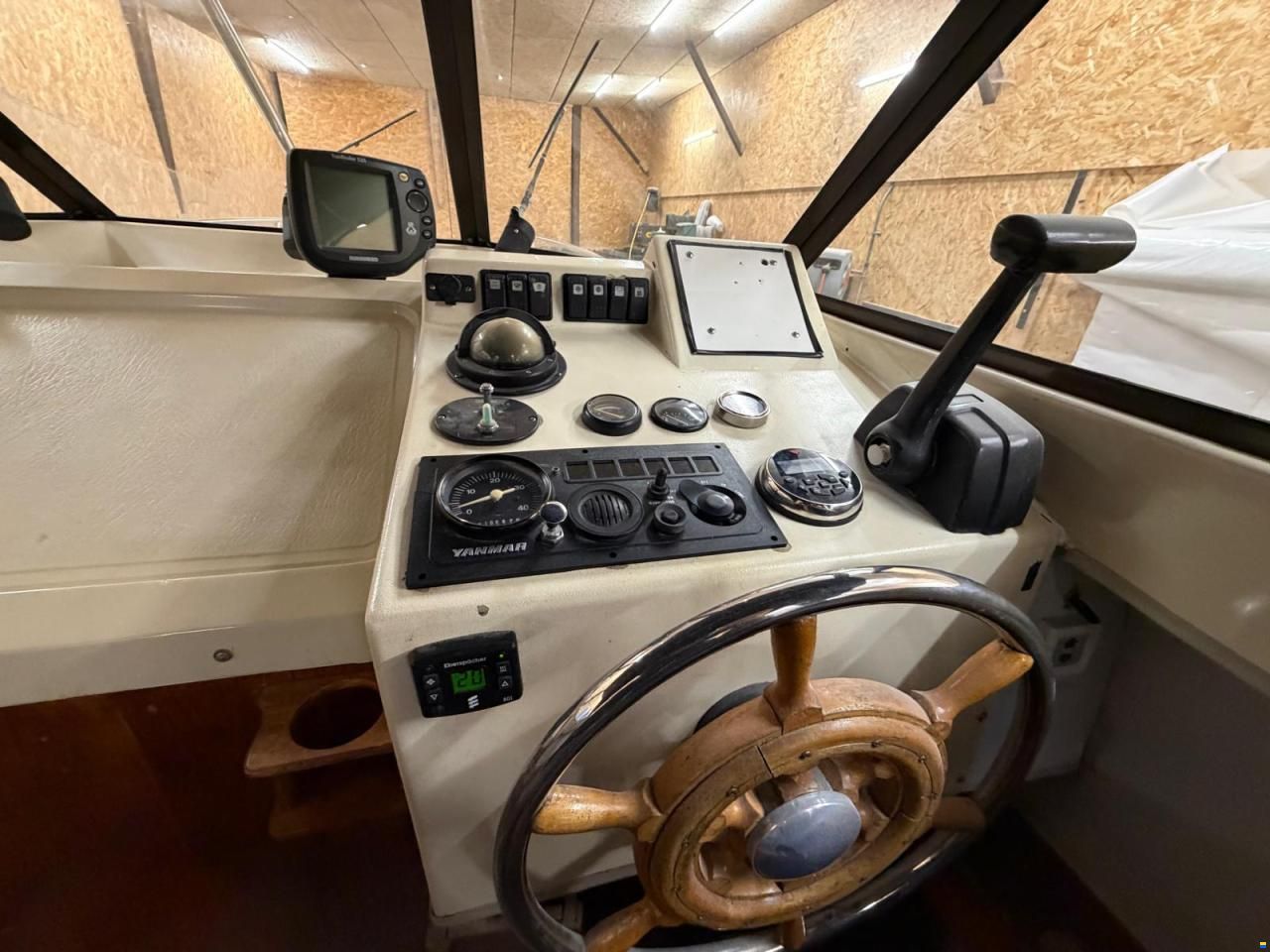Framboat 690