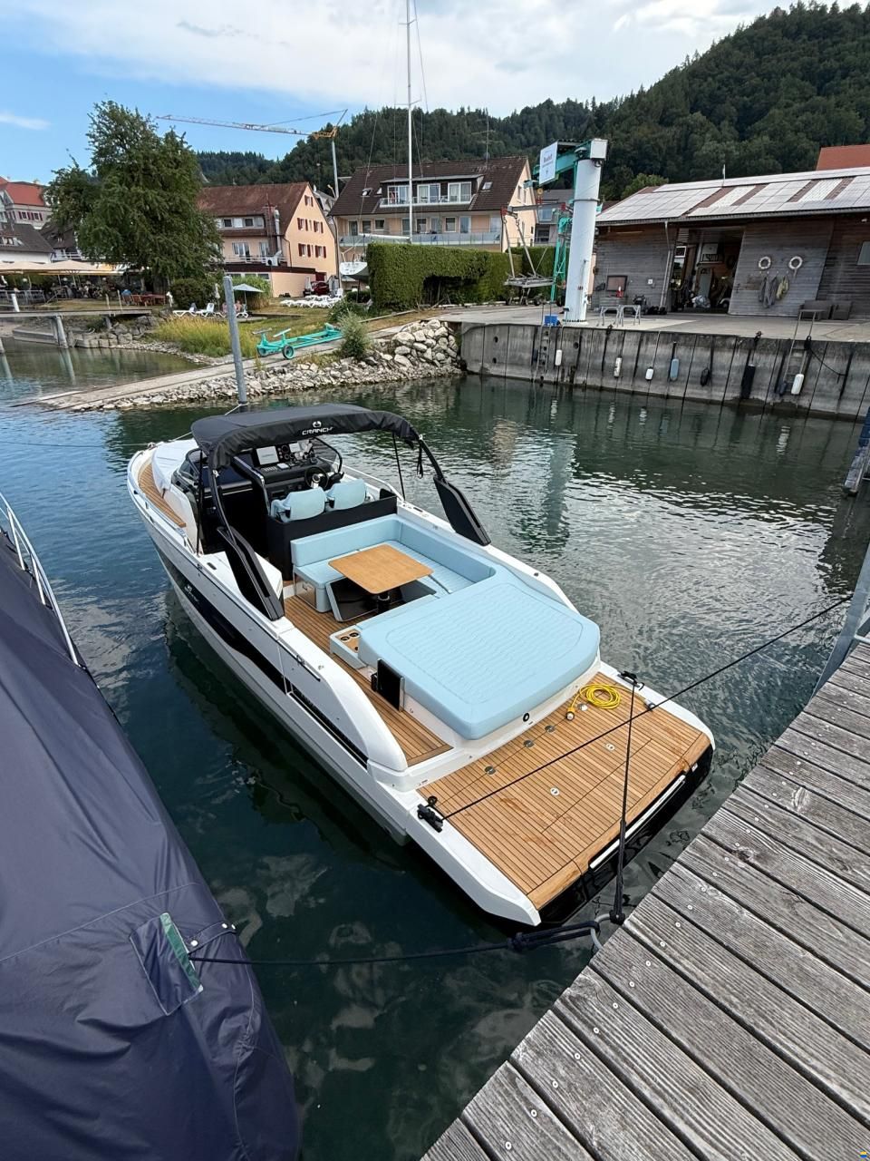 Cranchi A32 Luxury Tender