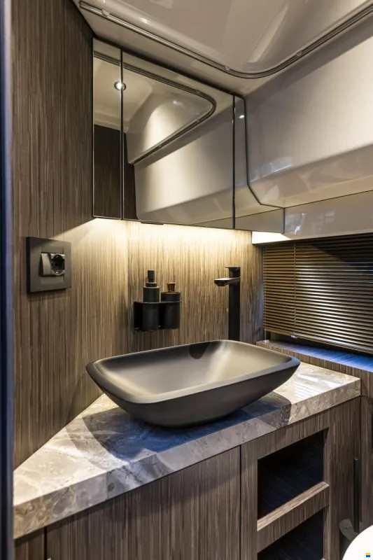 Cranchi A32 Luxury Tender