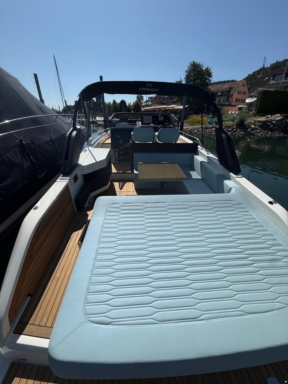 Cranchi A32 Luxury Tender