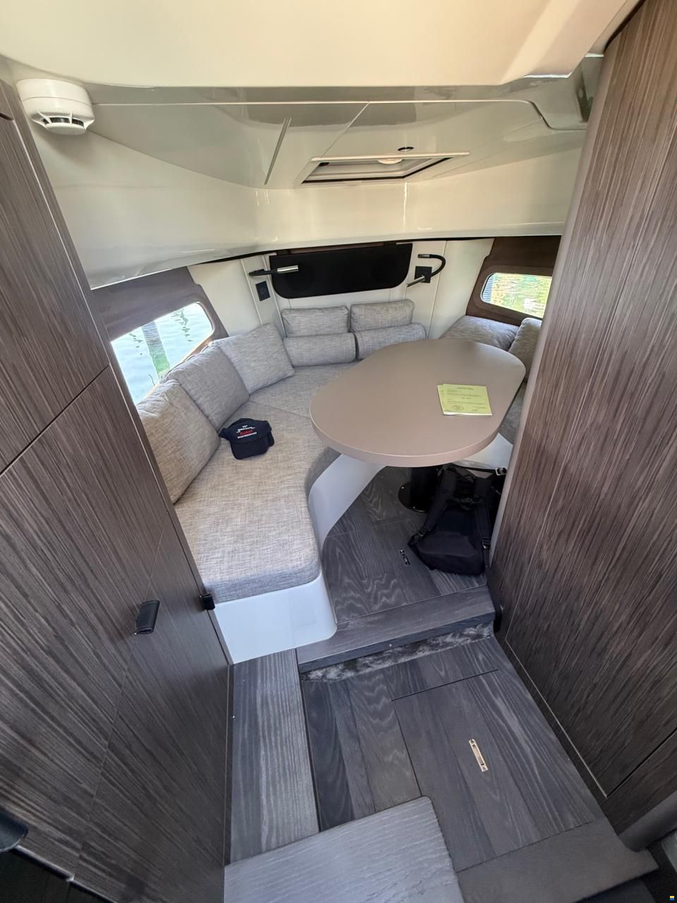 Cranchi A32 Luxury Tender