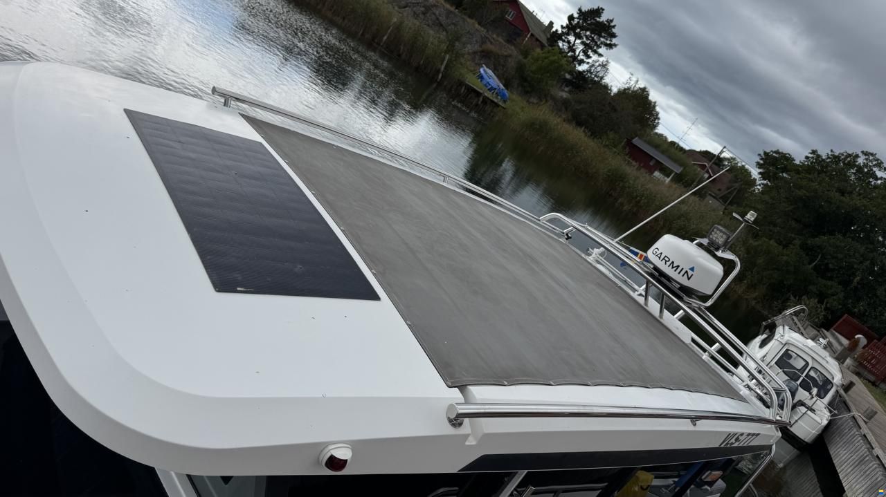 Axopar 37 XC Cross Cabin