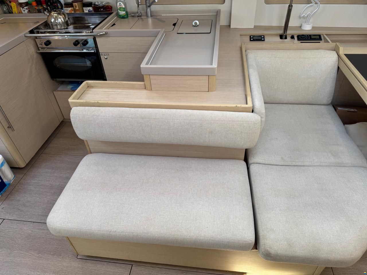 Beneteau Oceanis 51.1