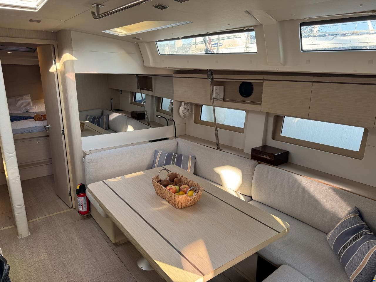 Beneteau Oceanis 51.1