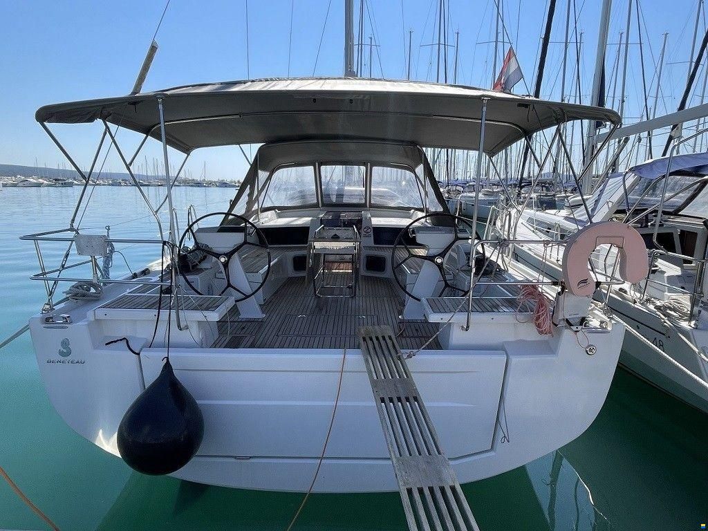 Beneteau Oceanis 51.1