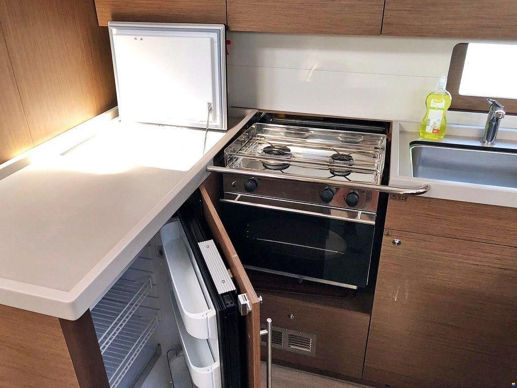 Beneteau Oceanis 51.1