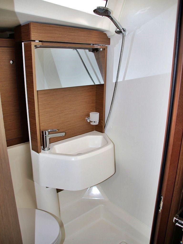 Beneteau Oceanis 51.1