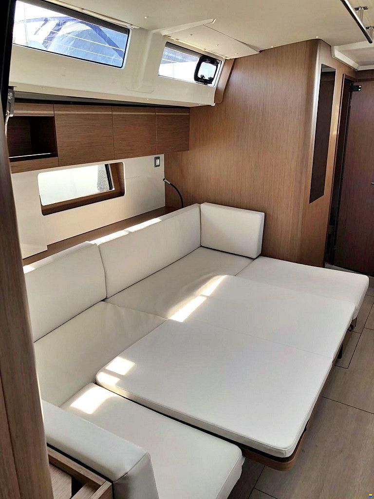 Beneteau Oceanis 51.1