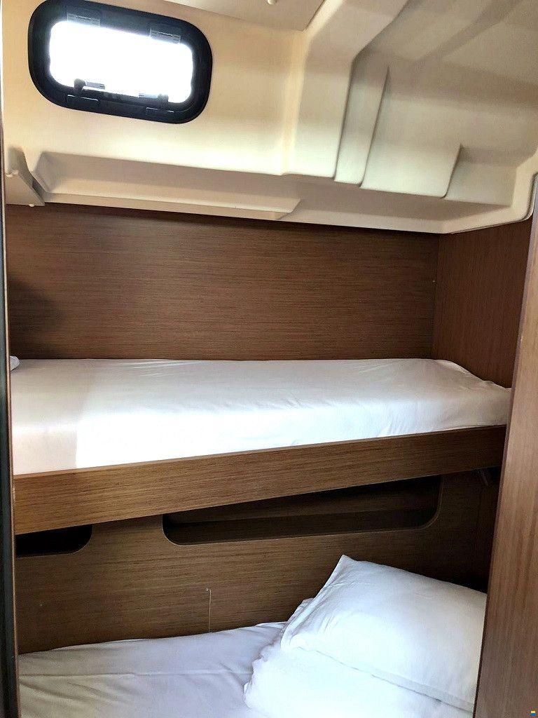 Beneteau Oceanis 51.1