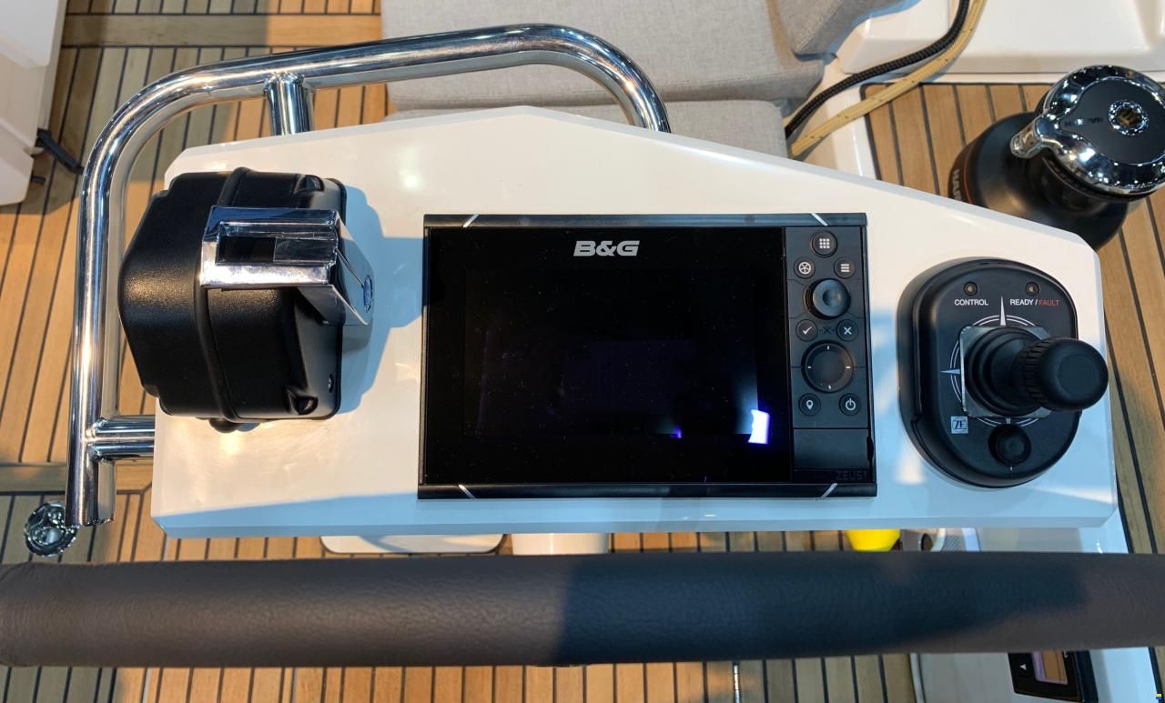 Beneteau Oceanis 51.1