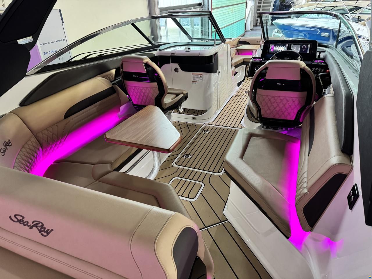 Sea Ray 260 SLX