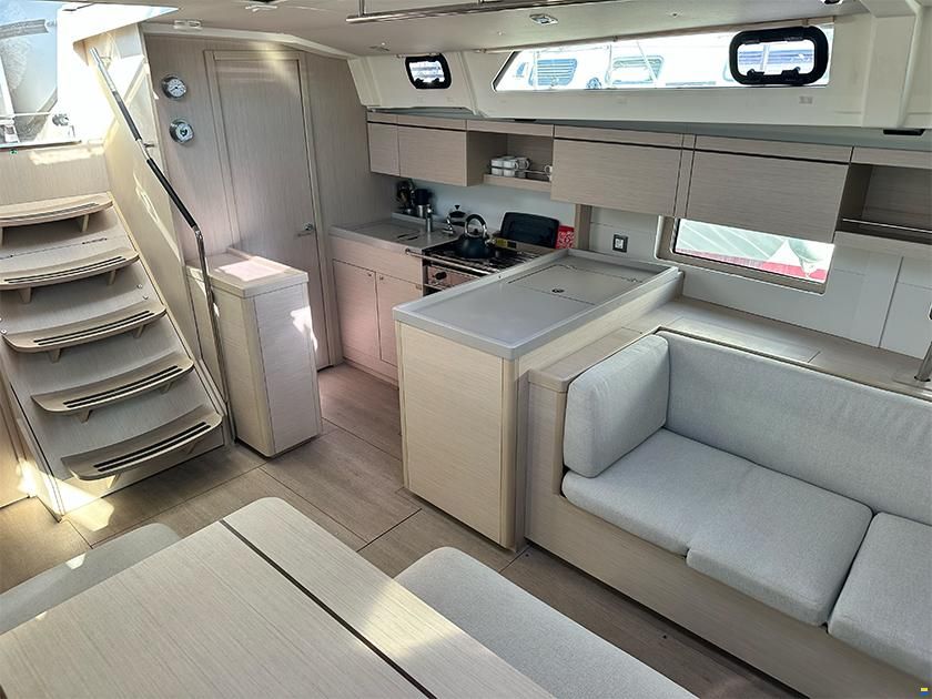 Beneteau Oceanis 46.1