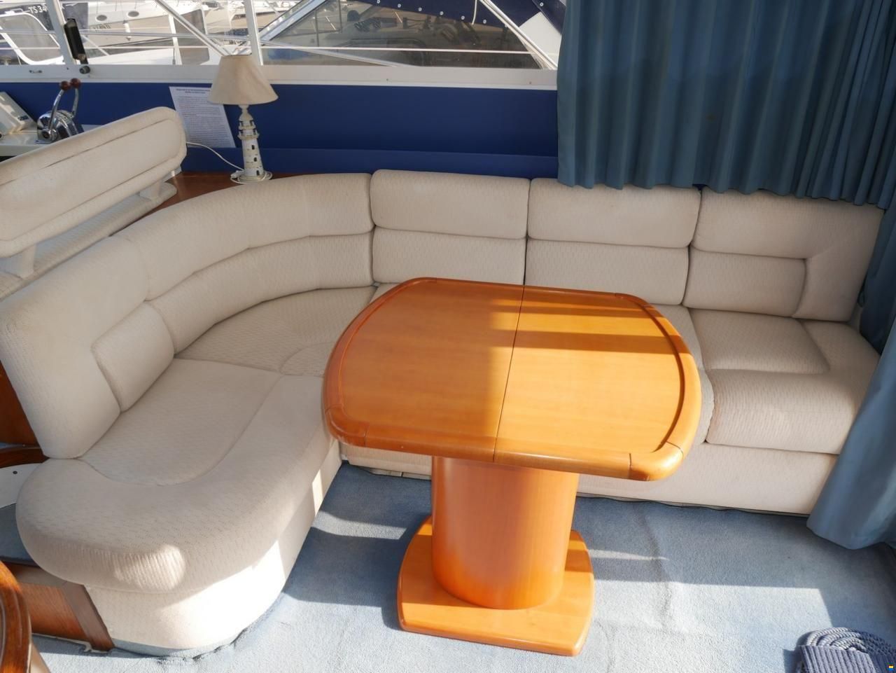 Fairline Phantom 37