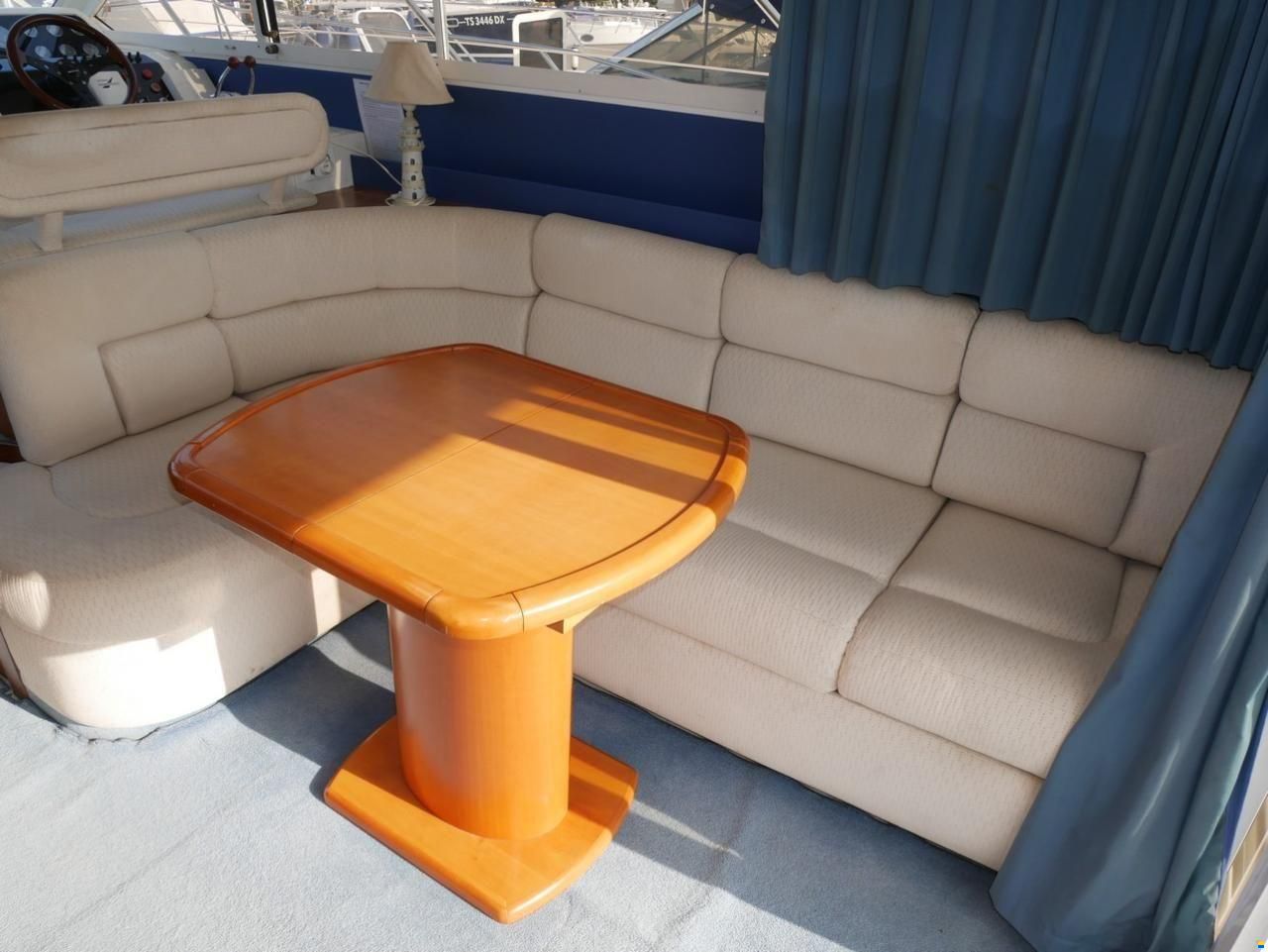 Fairline Phantom 37