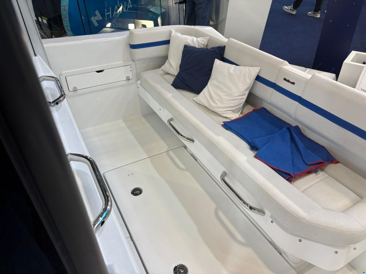 Wellcraft 28 Explorer