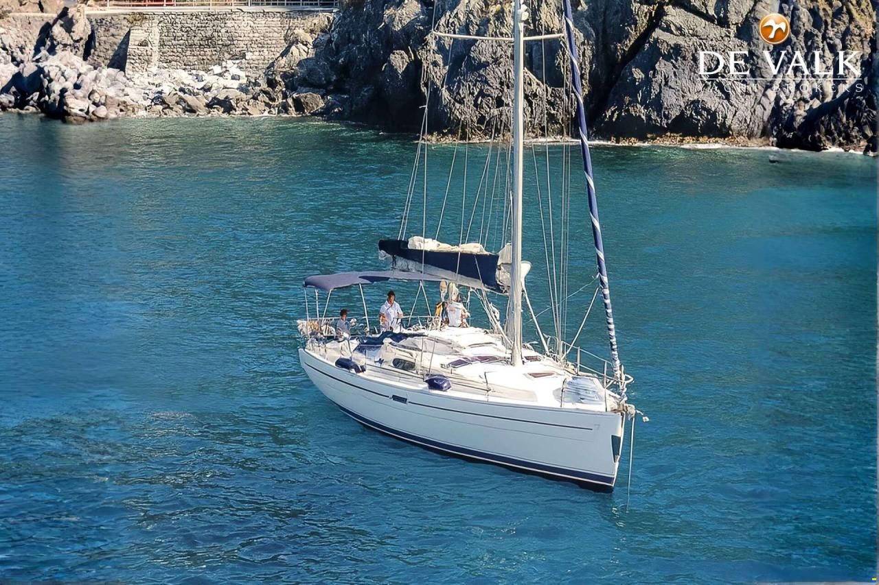 Hunter Marine Legend 380
