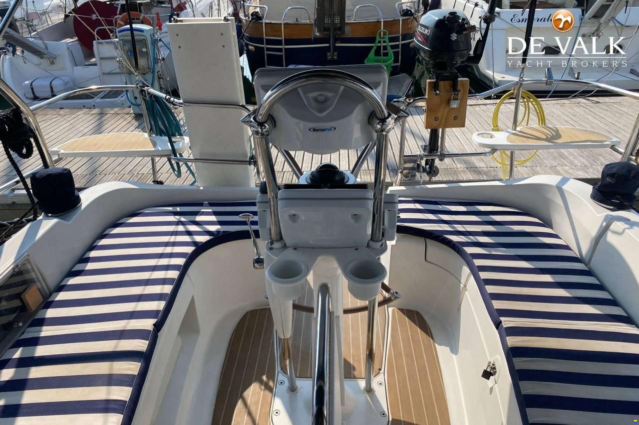 Hunter Marine Legend 380