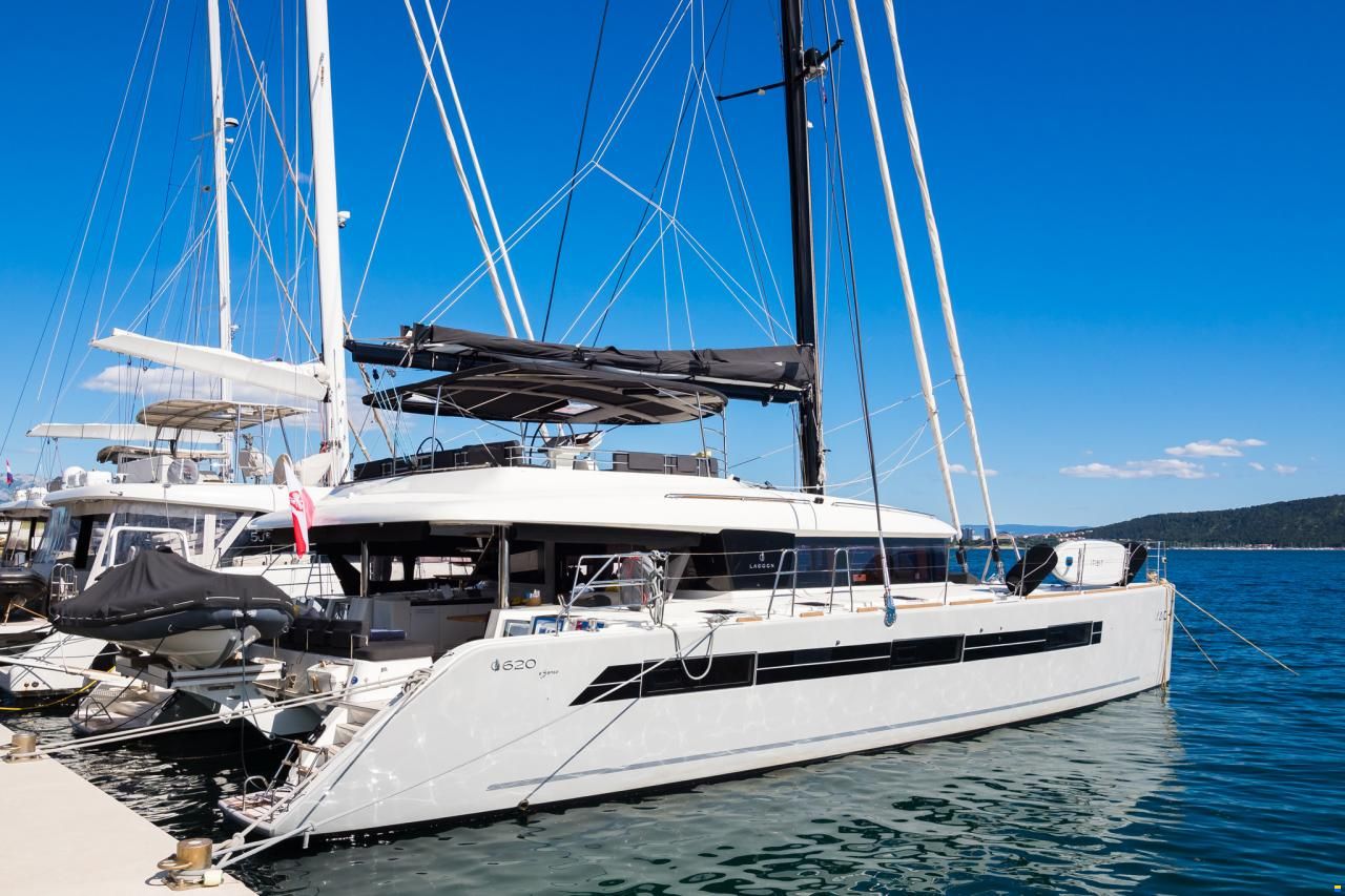 Lagoon 620 Essense