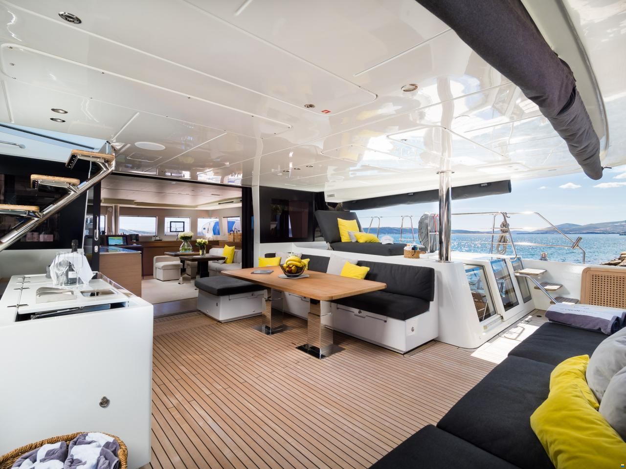 Lagoon 620 Essense