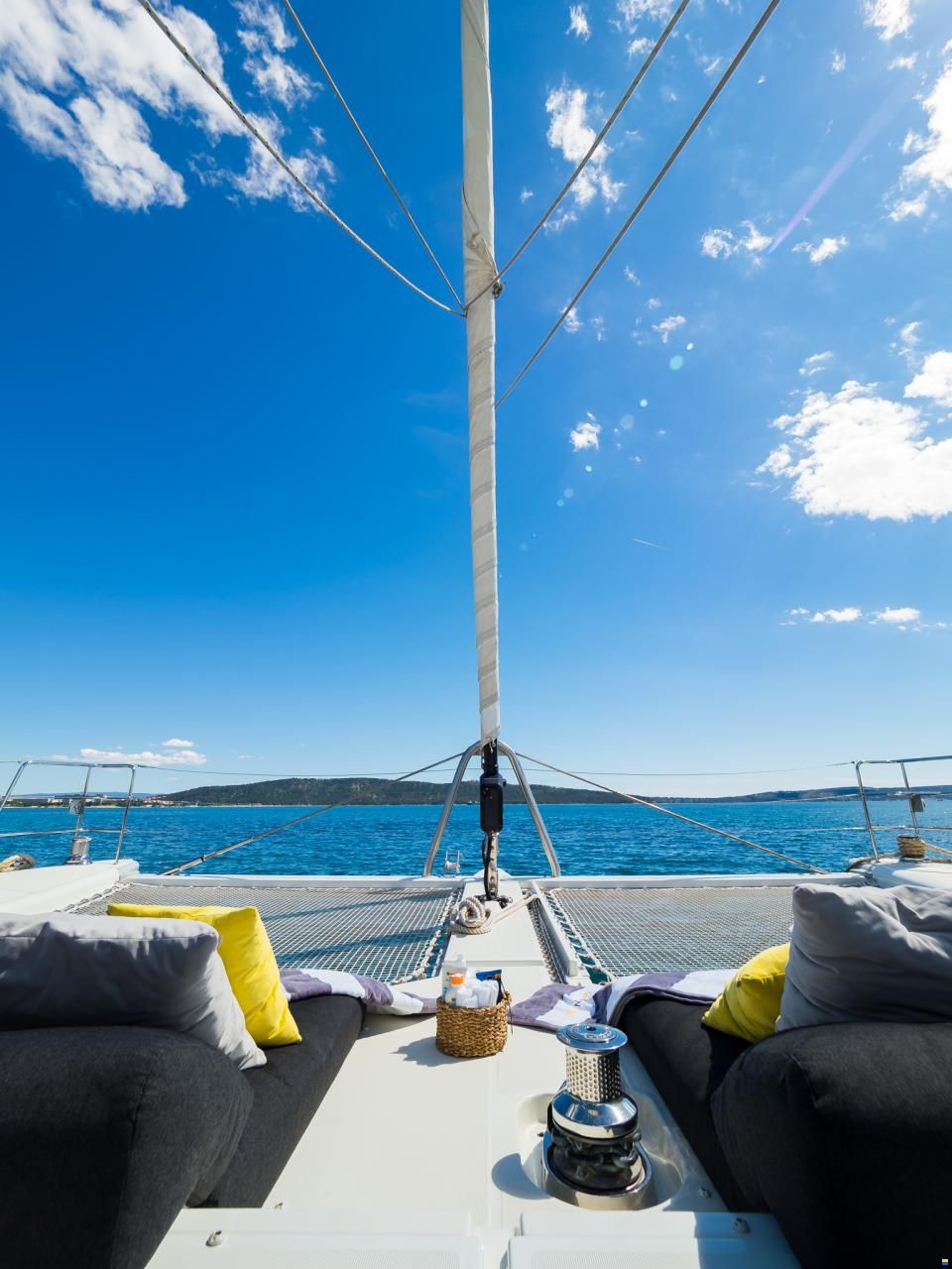 Lagoon 620 Essense