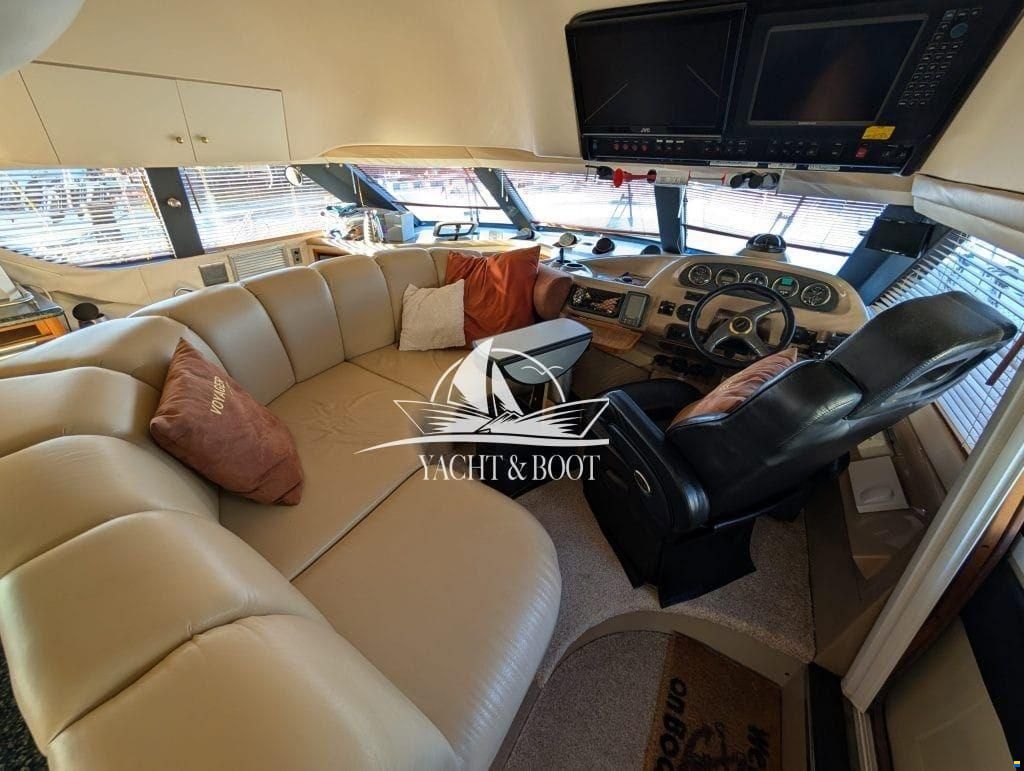 Carver 450 Voyager Pilothouse