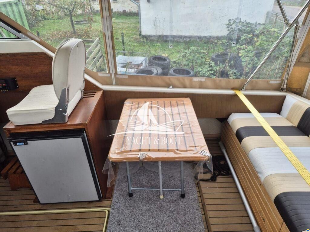 Marco Yachts 810