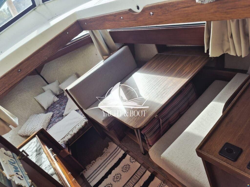 Marco Yachts 810